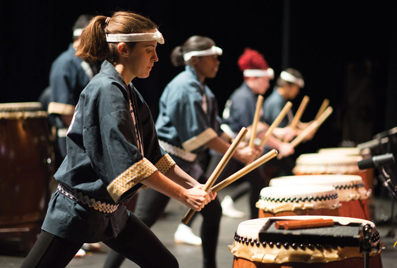 Fine Arts Series :: Ho Etsu Taiko Drummers | Illinois College