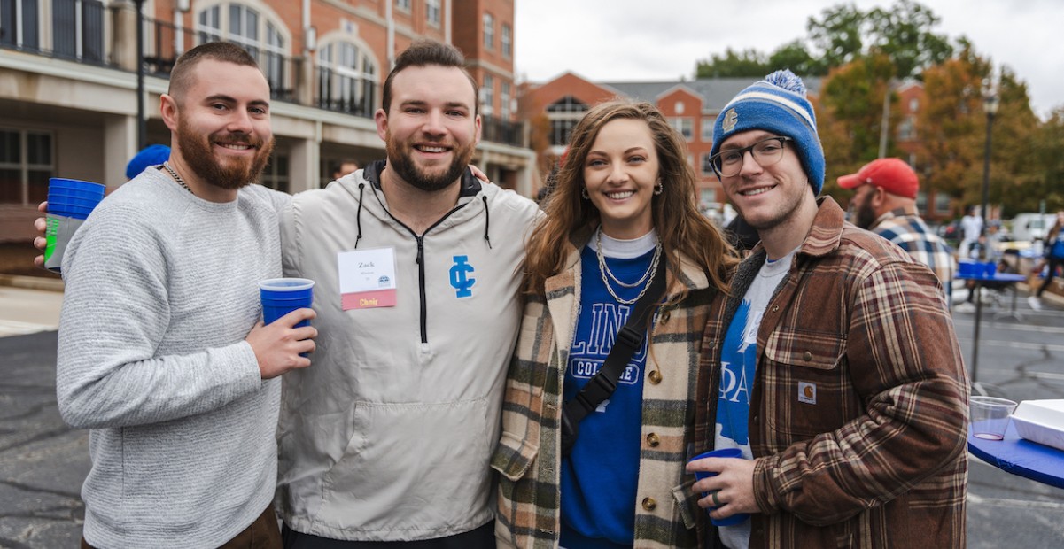 Alumni at IC Homecoming