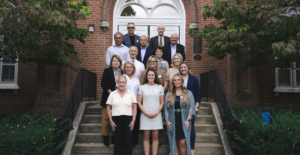 Alumni association group photo